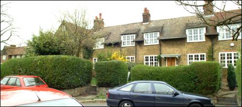 46 Asmuns Place view